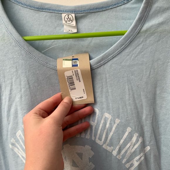 Carolina Tar Heels Tee - Picture 2 of 3